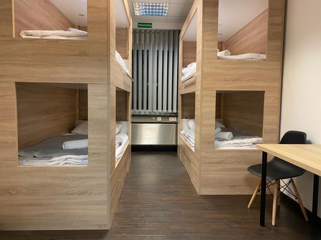 Hostel Messe Laatzen Bagian luar foto