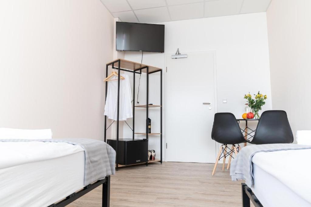 Hostel Messe Laatzen Bagian luar foto