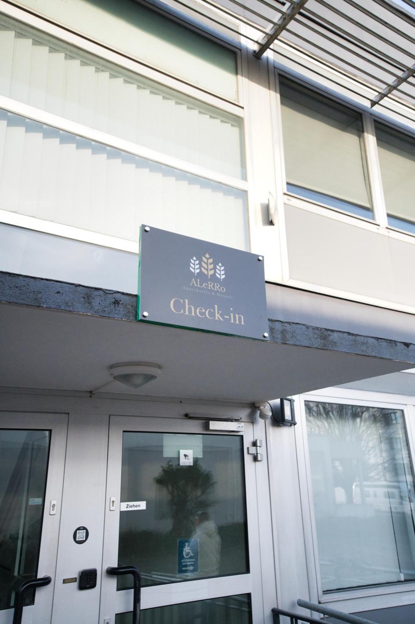 Hostel Messe Laatzen Bagian luar foto