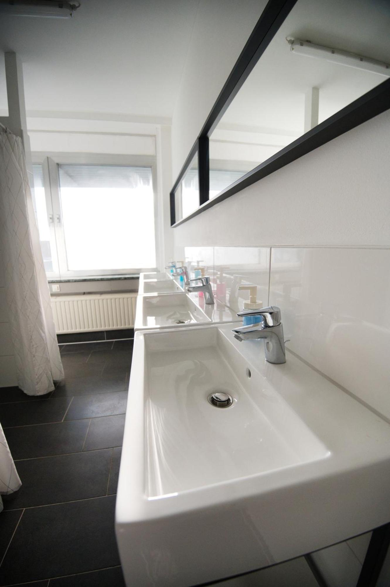 Hostel Messe Laatzen Bagian luar foto