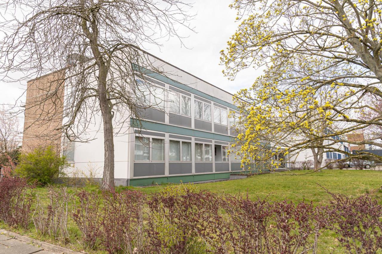 Hostel Messe Laatzen Bagian luar foto
